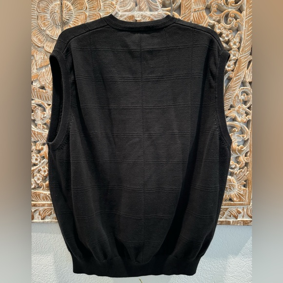Fairway Outfitters Black Sweater Vest- size XL - Picture 2 of 5